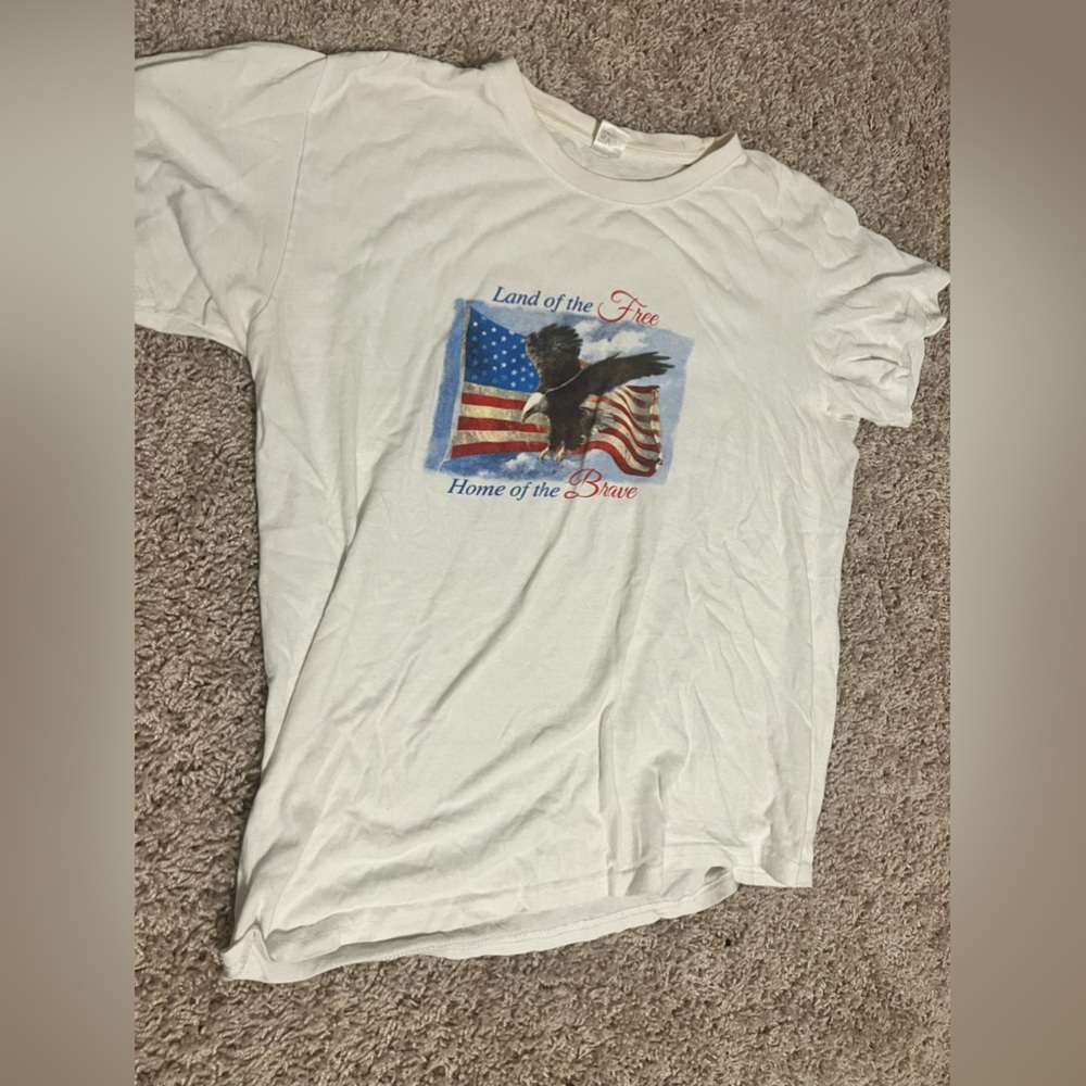 White t-shirt